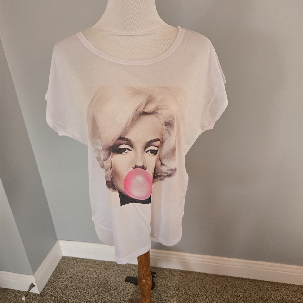 White Graphic Print Women's Top With Marilyn Monroe XL